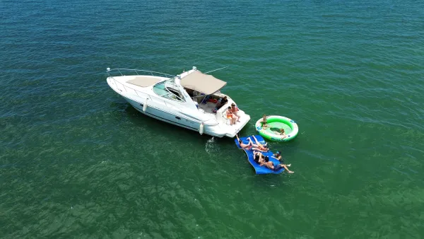 Great 37' cruiser for a fun day on the water!! available for rental in Miami, FL